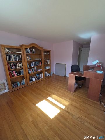 150 Northview Drive, South Windsor, CT 06074