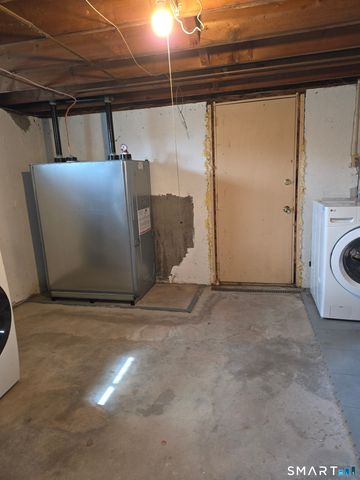 150 Northview Drive, South Windsor, CT 06074