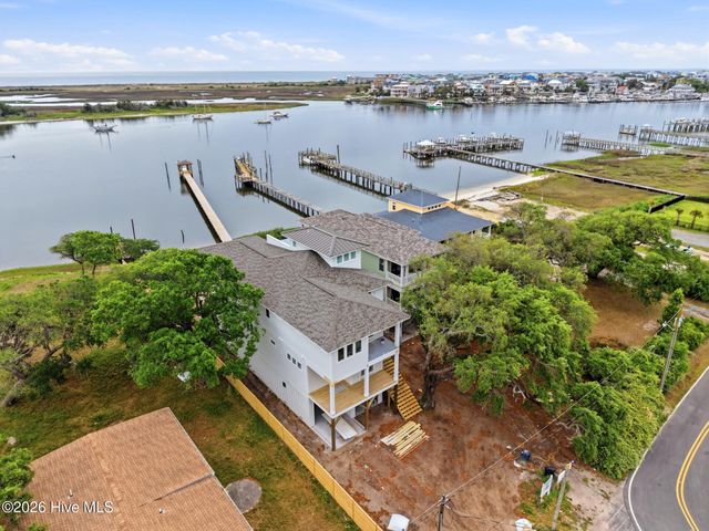 1132 S Seabreeze Road, Wilmington, NC 28409