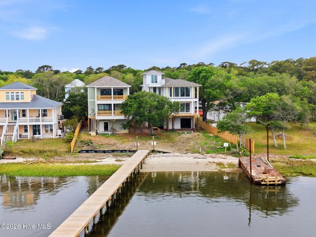 1132 S Seabreeze Road, Wilmington, NC 28409