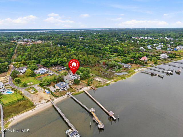 1132 S Seabreeze Road, Wilmington, NC 28409