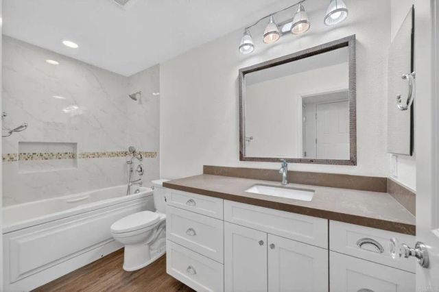 6050 Henderson Drive 33, La Mesa, CA 91942