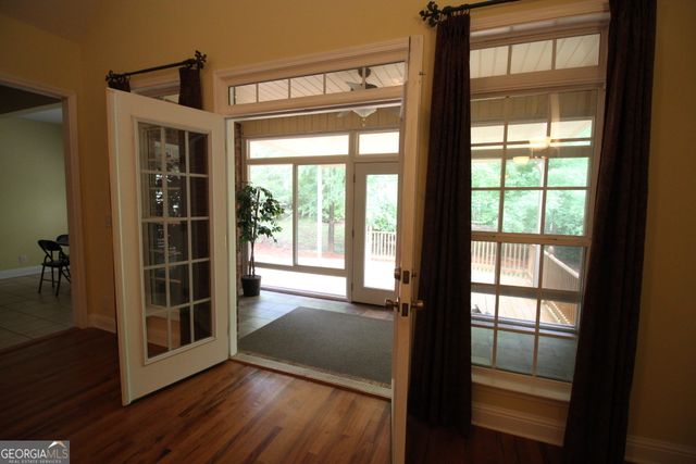 450 Deer Creek Drive, Forsyth, GA 31029