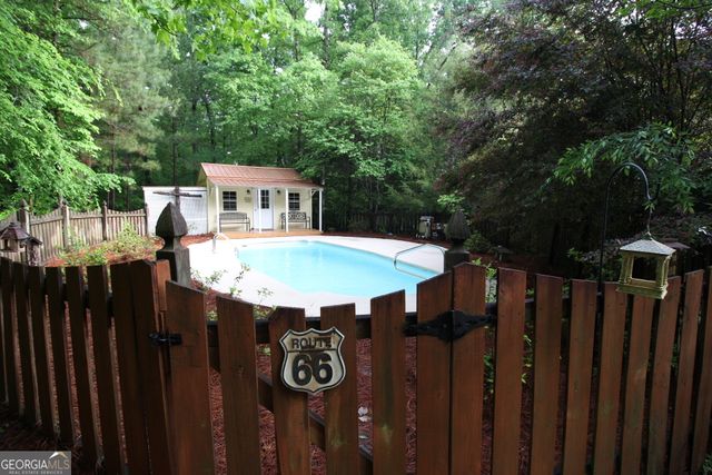 450 Deer Creek Drive, Forsyth, GA 31029