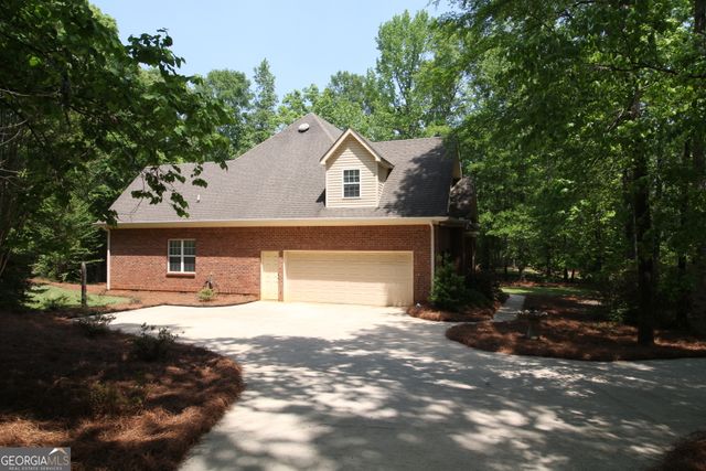 450 Deer Creek Drive, Forsyth, GA 31029