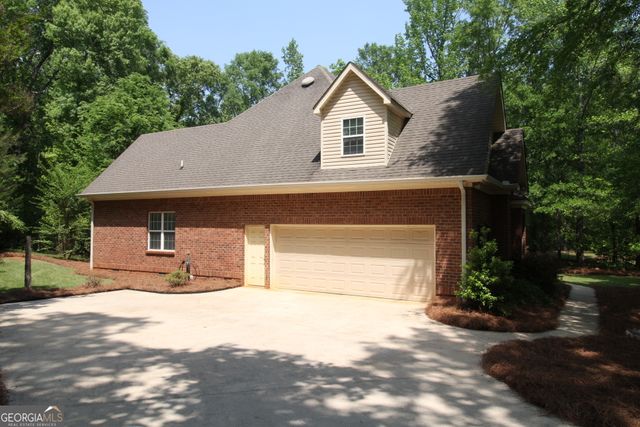 450 Deer Creek Drive, Forsyth, GA 31029
