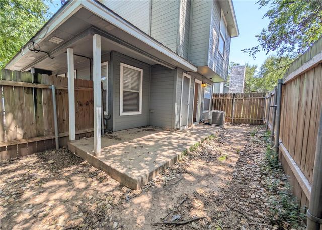 8816 Schick RD D, Austin, TX 78729