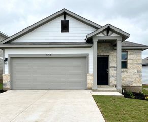 103 Wild Wind CV, Jarrell, TX 76537