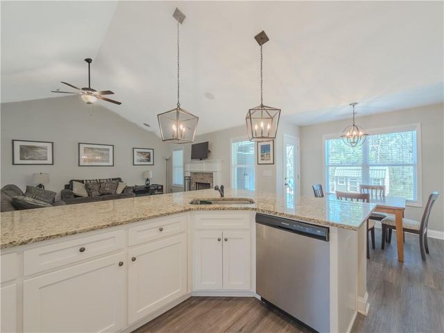 233 Poppyfield Farm Drive, Good Hope, GA 30641