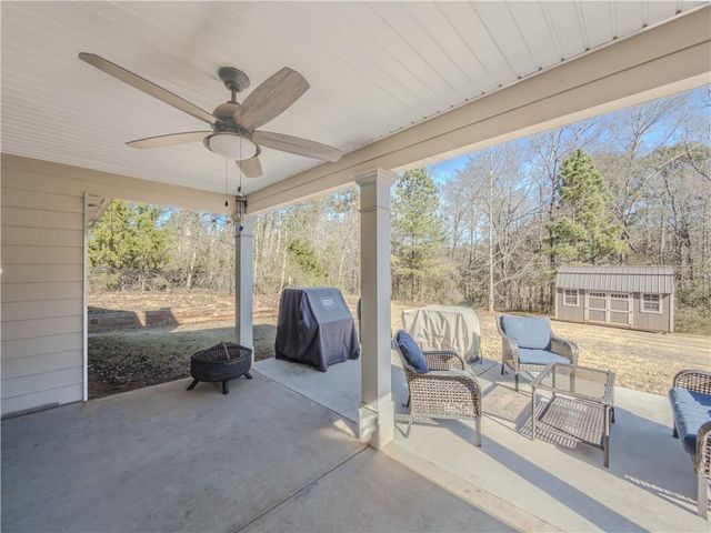 233 Poppyfield Farm Drive, Good Hope, GA 30641