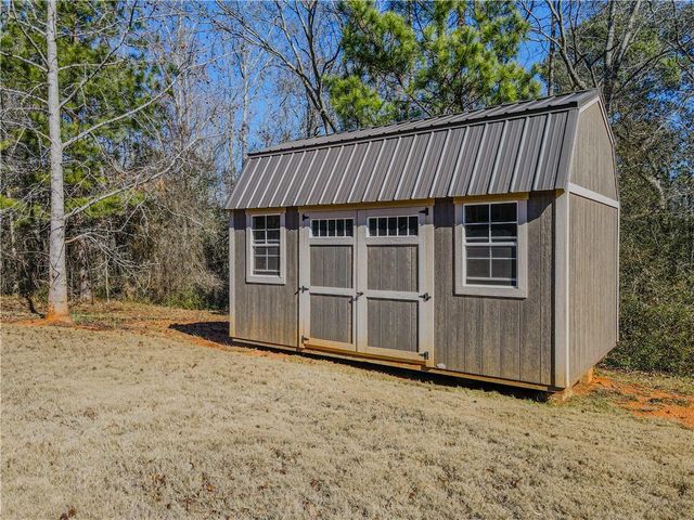 233 Poppyfield Farm Drive, Good Hope, GA 30641