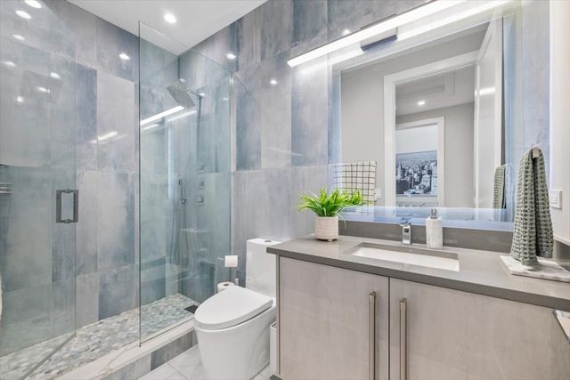 1341 Pfingsten Road, Northbrook, IL 60062