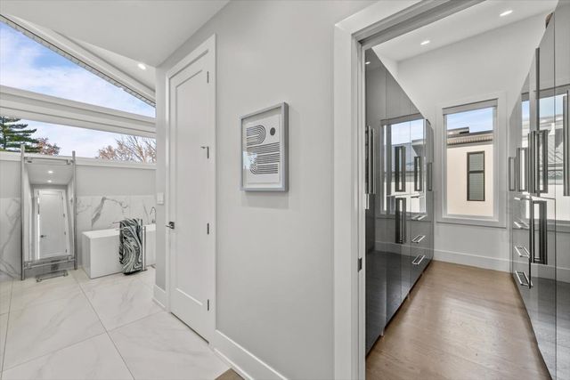 1341 Pfingsten Road, Northbrook, IL 60062