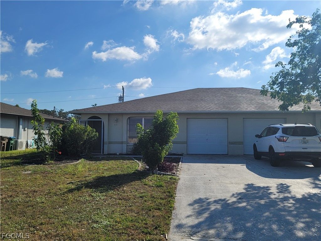 931 SE 23rd PL, Cape Coral, FL 33990