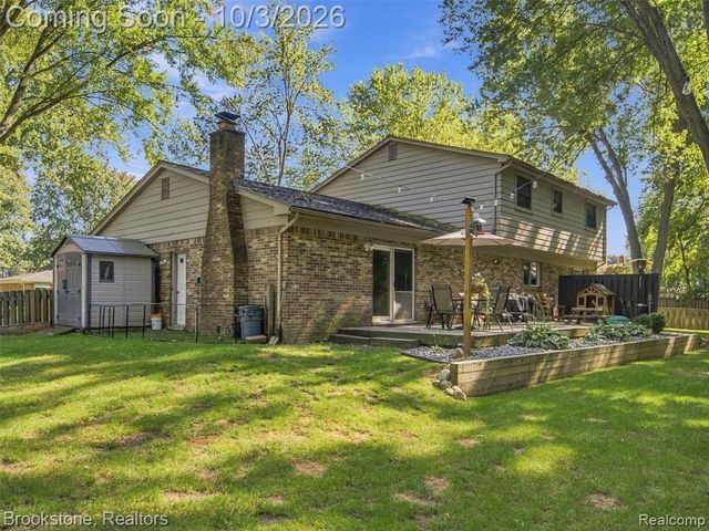 53881 Luann Drive, Shelby Twp, MI 48316
