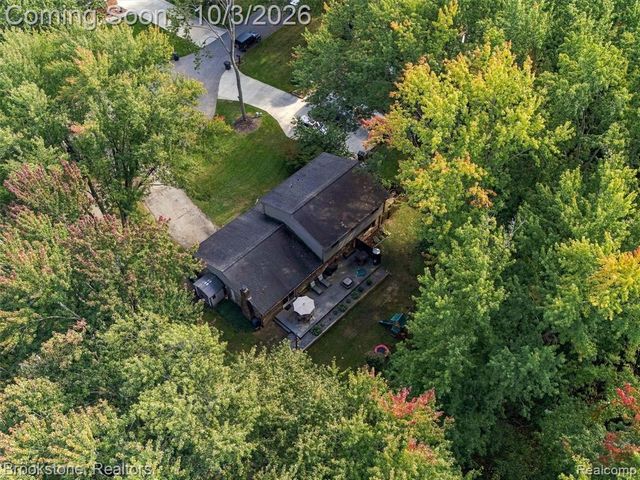 53881 Luann Drive, Shelby Twp, MI 48316