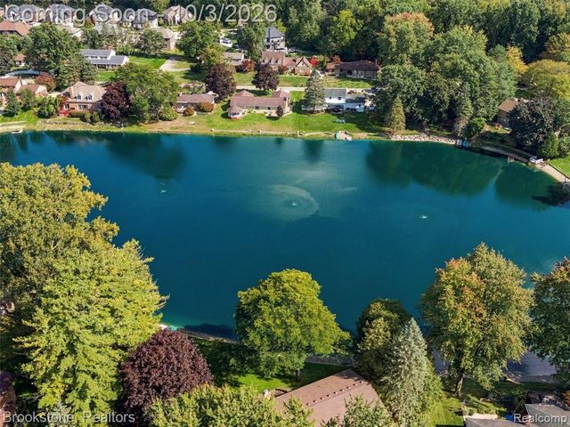 53881 Luann Drive, Shelby Twp, MI 48316