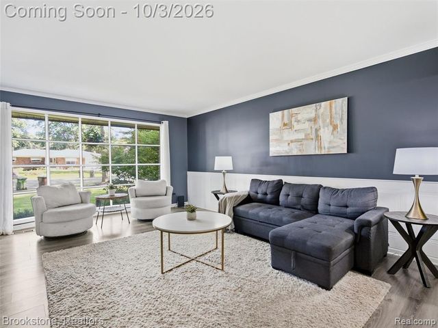 53881 Luann Drive, Shelby Twp, MI 48316