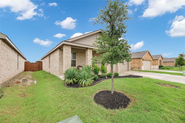 16561 Portage Street, Justin, TX 76247