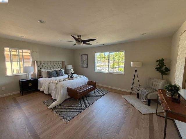 3933 Midvale Ave, Oakland, CA 94602