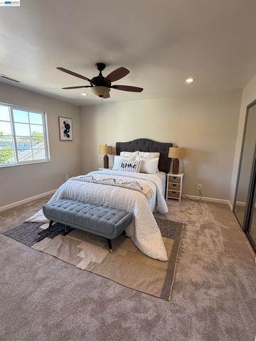 3933 Midvale Ave, Oakland, CA 94602
