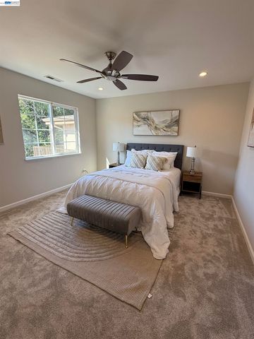 3933 Midvale Ave, Oakland, CA 94602