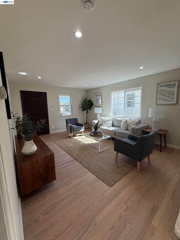 3933 Midvale Ave, Oakland, CA 94602