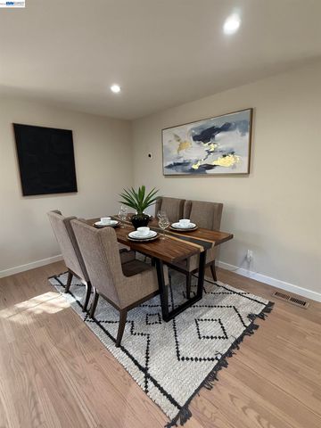 3933 Midvale Ave, Oakland, CA 94602