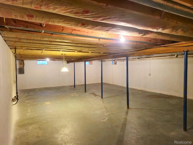 295 Oriole Street, Lapeer, MI 48446