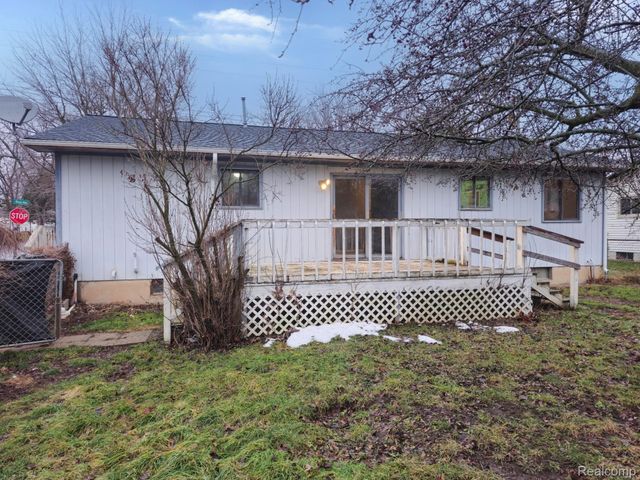 295 Oriole Street, Lapeer, MI 48446