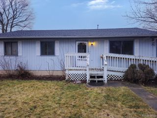 295 Oriole Street, Lapeer, MI 48446