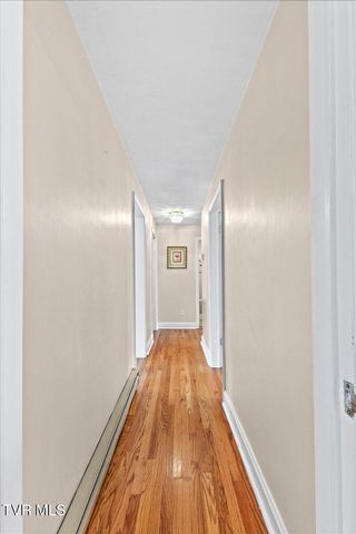 320 Sherwood Road, Bristol, VA 24201