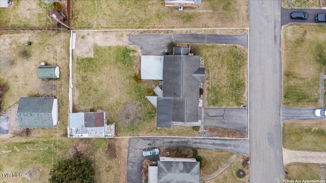 320 Sherwood Road, Bristol, VA 24201