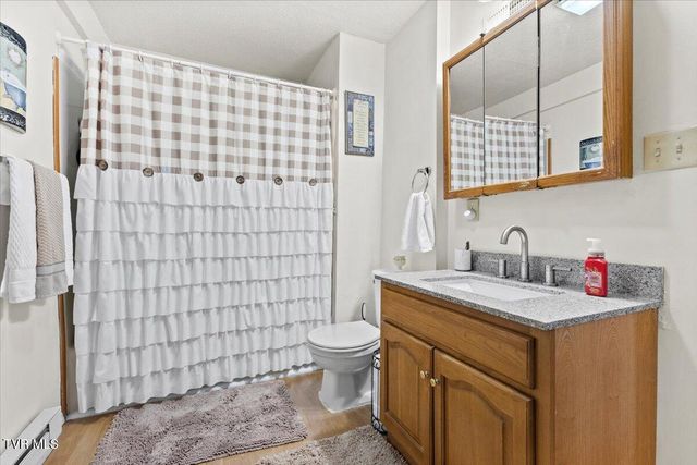 320 Sherwood Road, Bristol, VA 24201