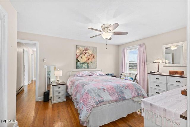 320 Sherwood Road, Bristol, VA 24201