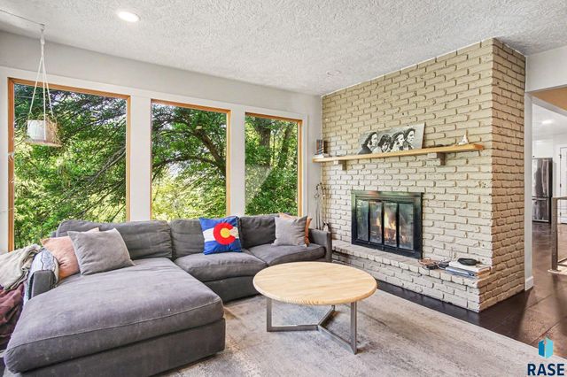 48016 Oak Trail Pl Place, Sioux Falls, SD 57108