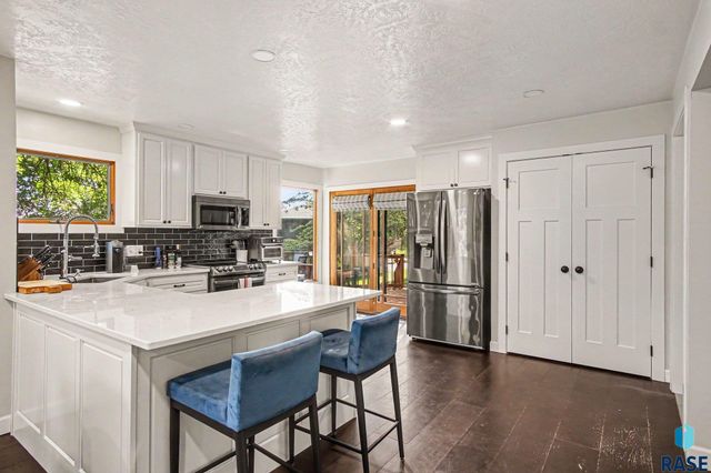 48016 Oak Trail Pl Place, Sioux Falls, SD 57108