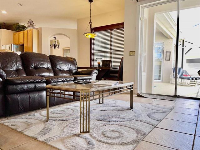 242 PRESTWICK DRIVE, Davenport, FL 33897