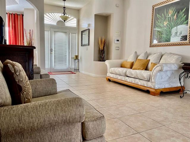242 PRESTWICK DRIVE, Davenport, FL 33897