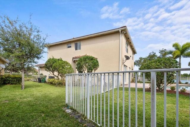 2335 NW Via Della Court, Port St. Lucie, Port St Lucie, FL 34986