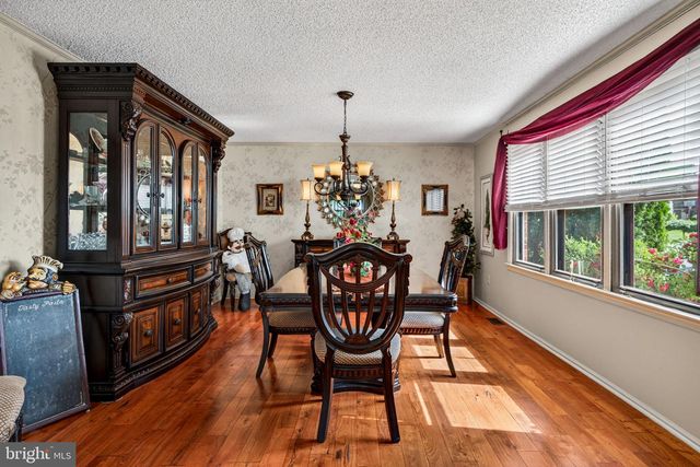 123 UNION MILL TER, Mount Laurel, NJ 08054