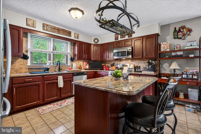 123 UNION MILL TER, Mount Laurel, NJ 08054