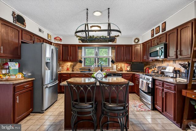 123 UNION MILL TER, Mount Laurel, NJ 08054