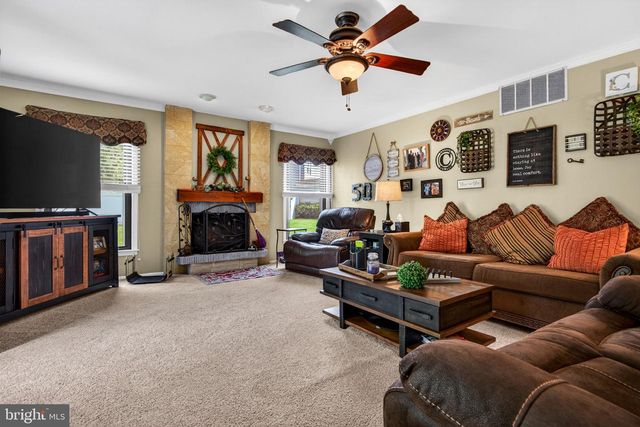 123 UNION MILL TER, Mount Laurel, NJ 08054