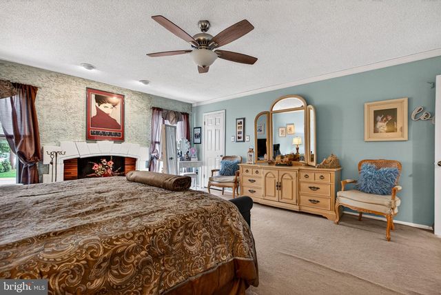 123 UNION MILL TER, Mount Laurel, NJ 08054