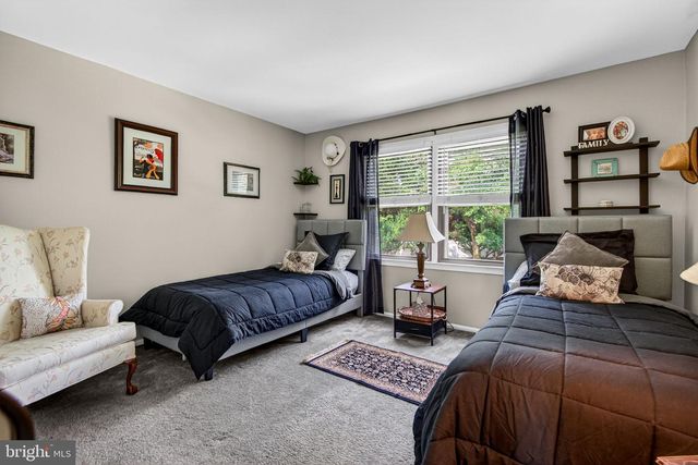 123 UNION MILL TER, Mount Laurel, NJ 08054