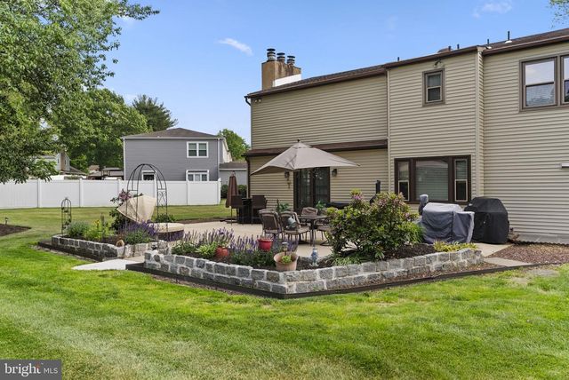 123 UNION MILL TER, Mount Laurel, NJ 08054