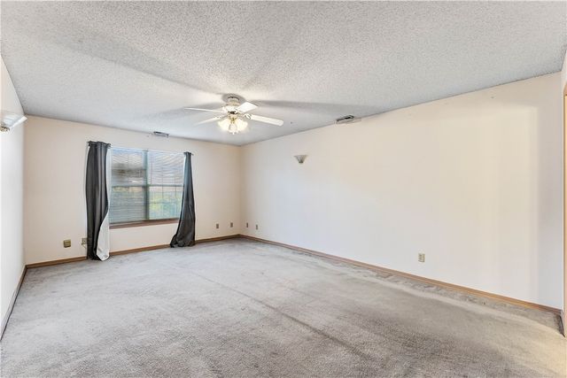 2557 N Karyn Avenue, Fayetteville, AR 72703