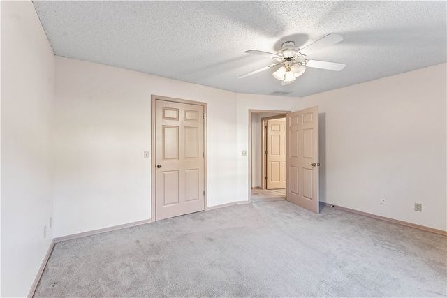 2557 N Karyn Avenue, Fayetteville, AR 72703