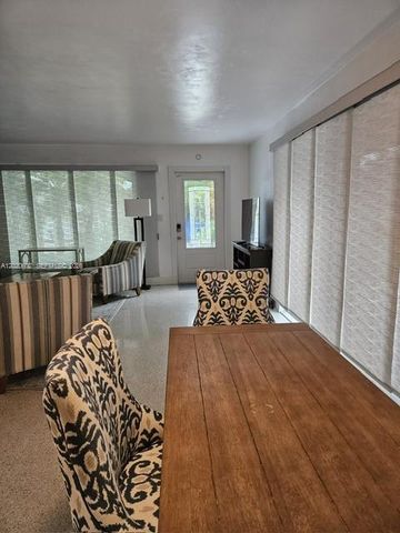 4512 Seagrape Dr 1, Lauderdale By The Sea, FL 33308